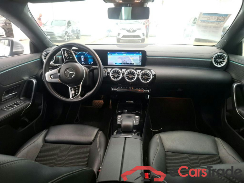MERCEDES-BENZ CLA Shooting Brake / 2019 / 5P / Break CLA 200 d Business Line BA8 #5