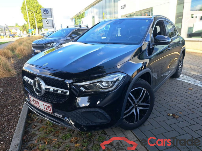 MERCEDES - MER GLA 250e 218PK DCT Business Solution Luxury & Smartphone Integration & Towing Hook With ESP   * HYBRID * #1
