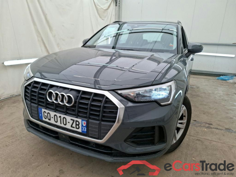 AUDI Q3 / 2018 / 5P / SUV 45 TFSI E 245 S TRONIC