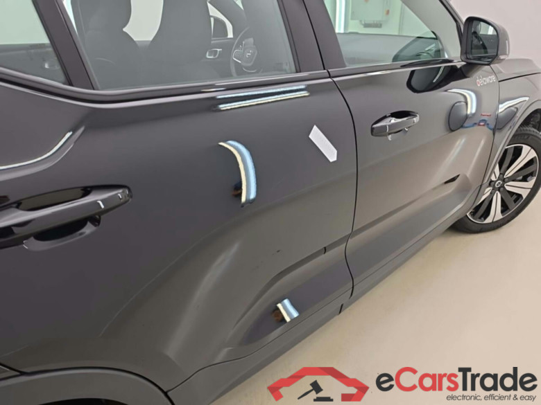 VOLVO XC40 RECHARGE CORE #4