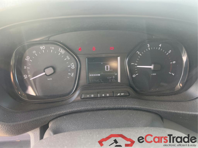 CITROEN Jumpy / 2016 / 4P / combi Combi Talla M BlueHDi 120 S&S Confort #5
