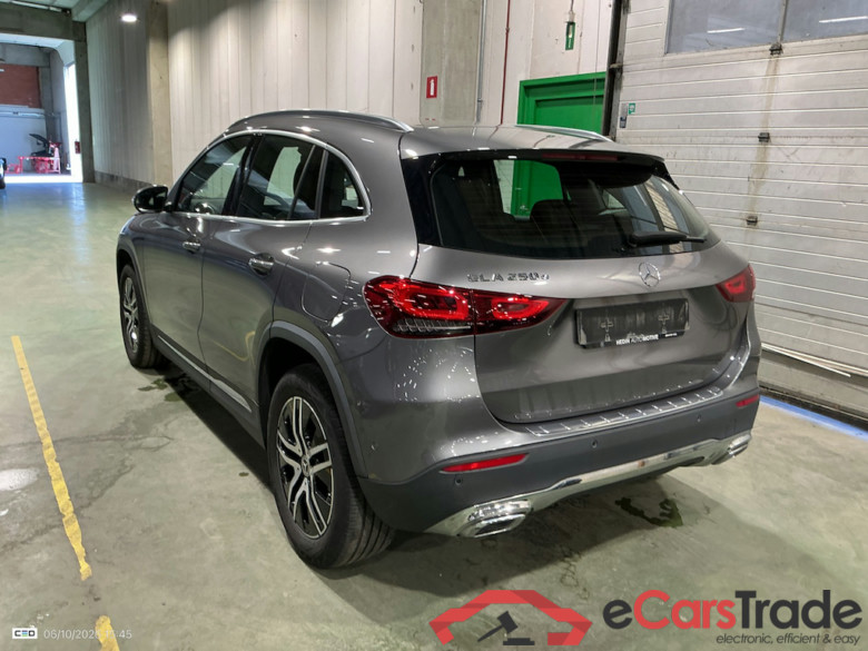 MERCEDES-BENZ GLA 1.3 GLA 250 E DCT BUSINESS SOLUTION #3