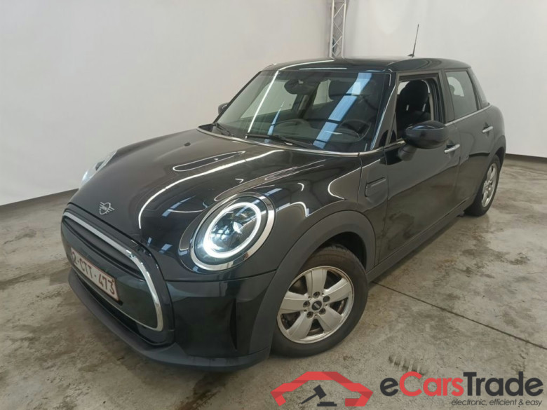 Mini 5 door Cooper (100 kW) 5d #1