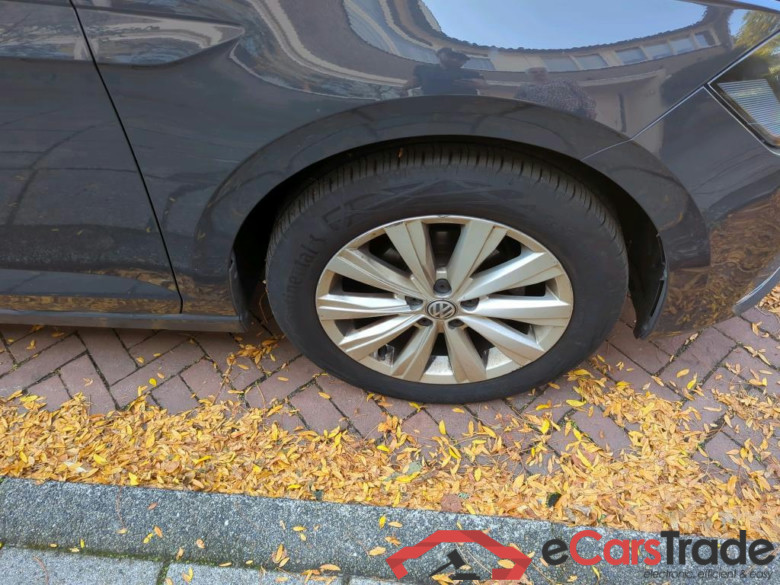 VOLKSWAGEN POLO 70 kW #6