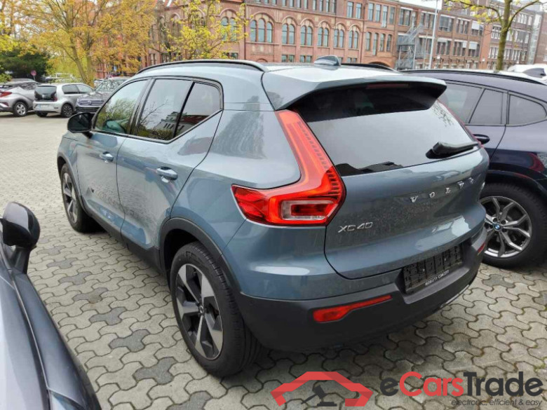 Volvo XC40 (2017->) DE - SUV5 B4 AWD EU6d, Ultimate Dark (EURO 6d), (Facelift) 2022 - 2022 #4
