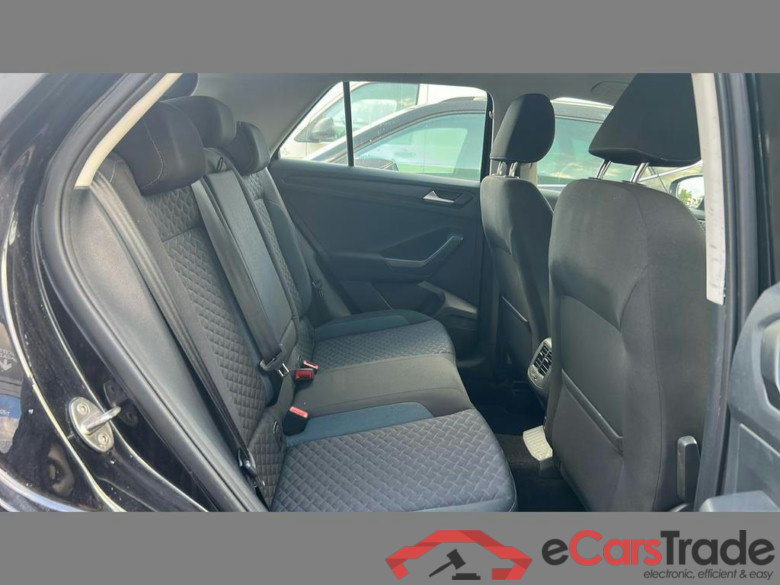 VOLKSWAGEN T-Roc 1.5 TSI ACT IQ.Drive OPF DSG #5