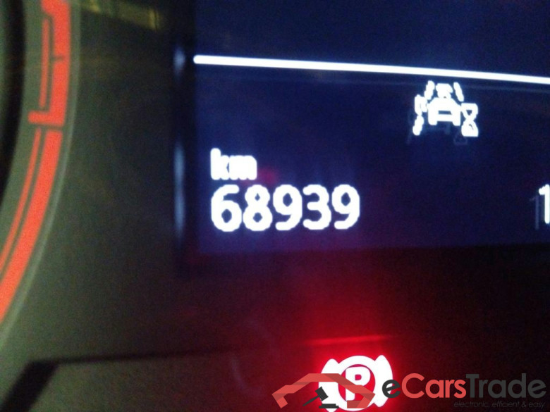VOLKSWAGEN T-Cross / 2018 / 5P / todoterreno Advance 1.0 TSI 85kW (115CV) DSG (AC) #5