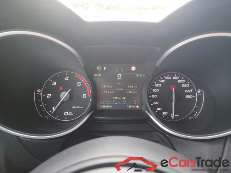 ALFA ROMEO STELVIO / 2017 / 5P / SUV 2.2 TD 190 CV SUPER BUSINESS AT8 Q4 #4