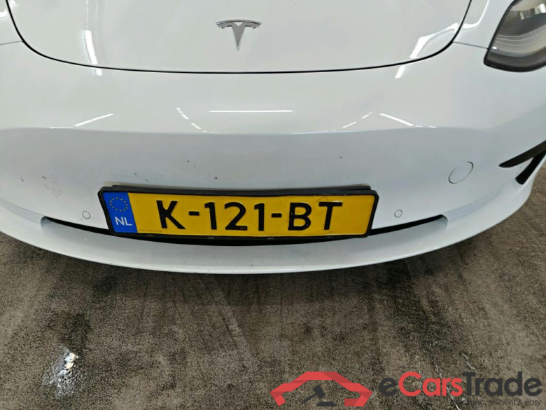 Tesla Model 3 Standard Range Plus RWD 4d #5