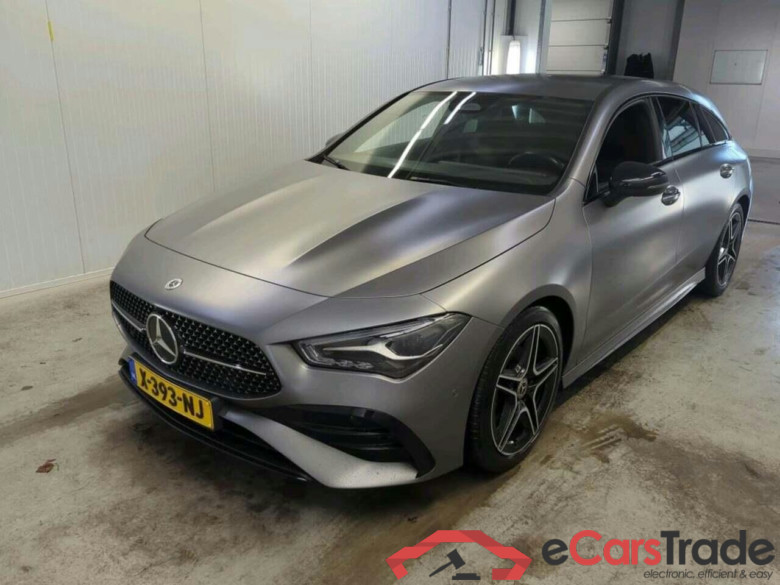 MERCEDES-BENZ CLA-klasse Shooting Brake 180 AMG Line #1