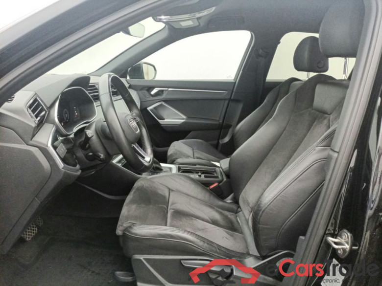 Audi Q3 35 TDI S tronic Advanced Business Editio 5d #3