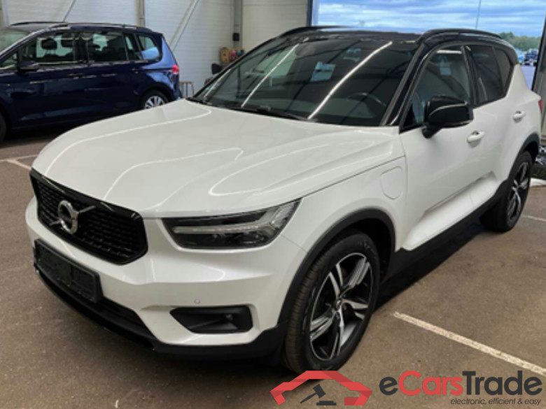 XC40 R Design Recharge Plug-In Hybrid 2WD 1.5 T5 192KW AT7 E6d #1