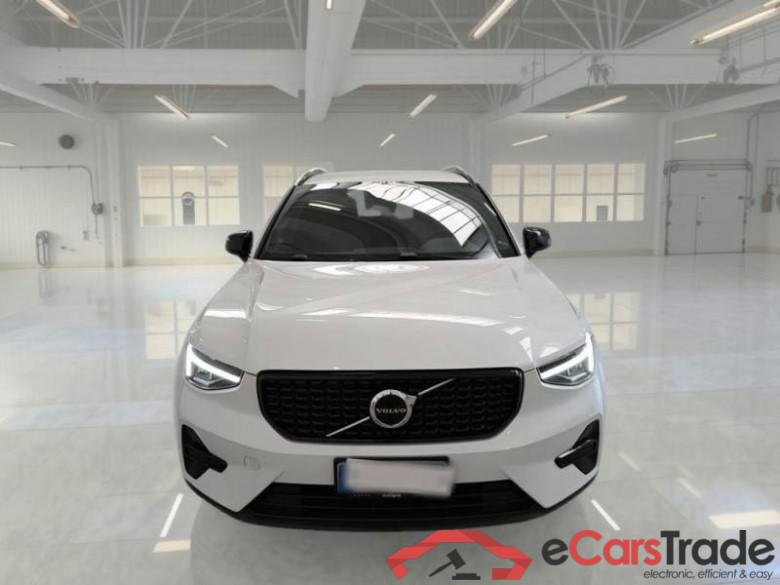 VOLVO XC40 / 2021 / 5P / SUV B3 AUTOMATICO PLUS DARK #5