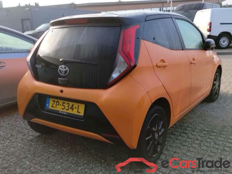 TOYOTA Aygo 1.0 VVT-i x-cite #4