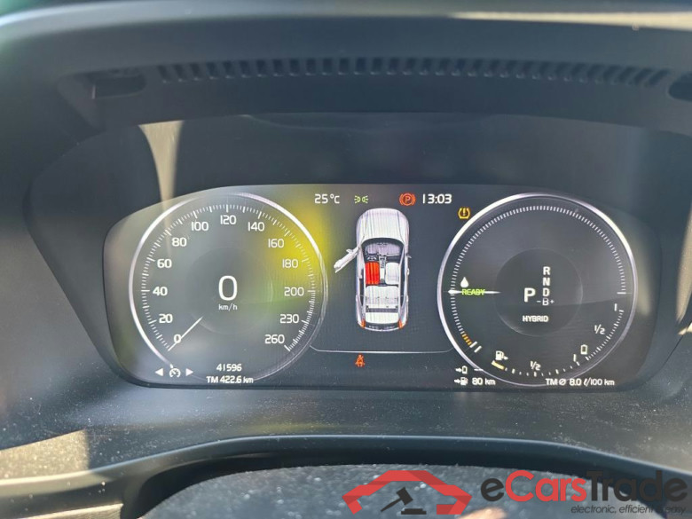 VOLVO XC40 / 2021 / 5P / todoterreno 1.5 T4 Recharge PHEV Core Auto #4