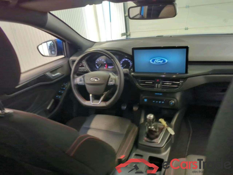 FORD Focus Wagon 1.0 EBH ST Line #3