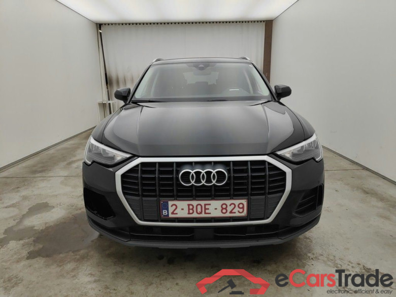 Audi Q3 45 TFSI e S tronic 5d #5