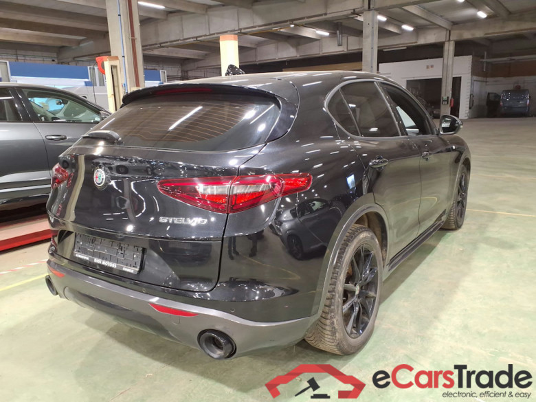 ALFA ROMEO STELVIO 2.2 D TURBO 160 TI AUTO #4