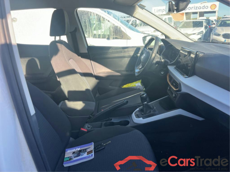 SEAT Arona / 2021 / 5P / todoterreno 1.0 TSI 81kW (110CV) Style XL(SP) #6