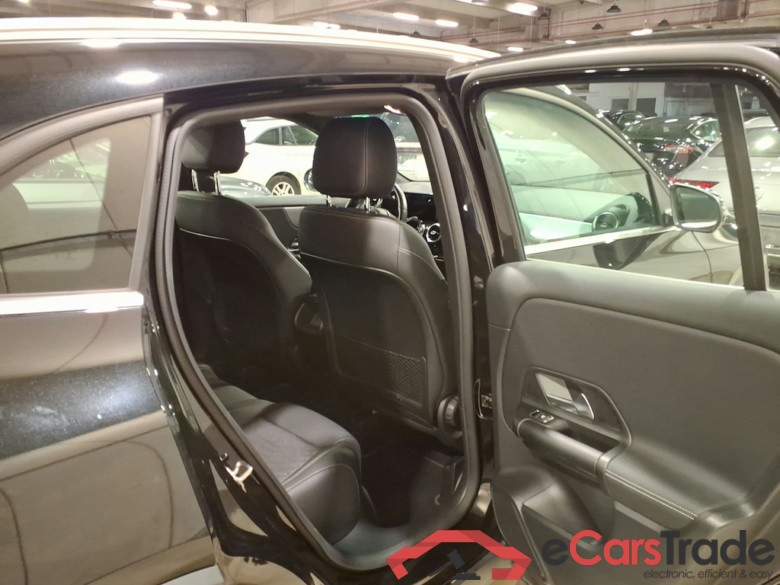 MERCEDES-BENZ GLA 1.3 GLA 250 E DCT BUSINESS SOLUTION #5
