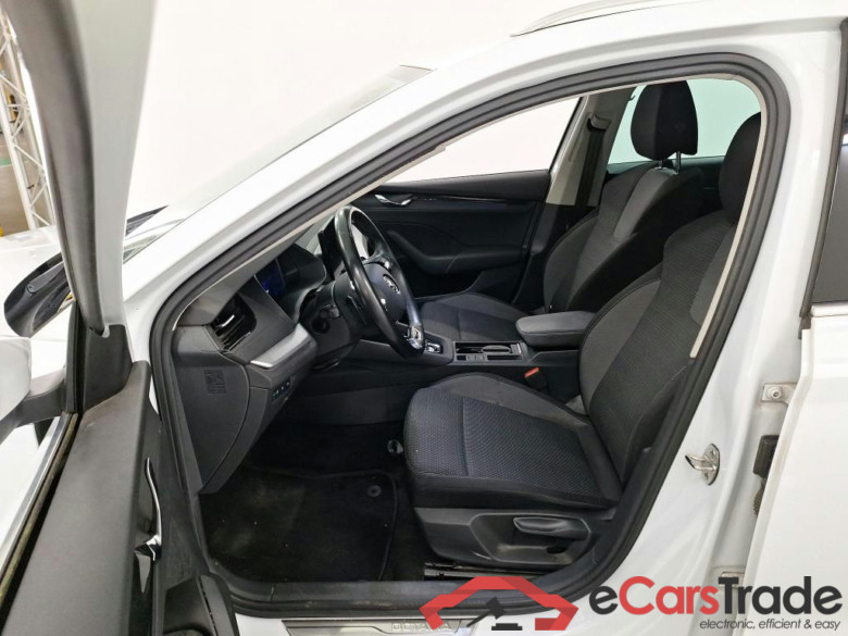 SKODA OCTAVIA COMBI 2.0 CRTDI 85KW DSG7 CLEVER #5