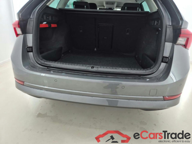SKODA OCTAVIA COMBI 1.0 TSI STYLE COMBI #4