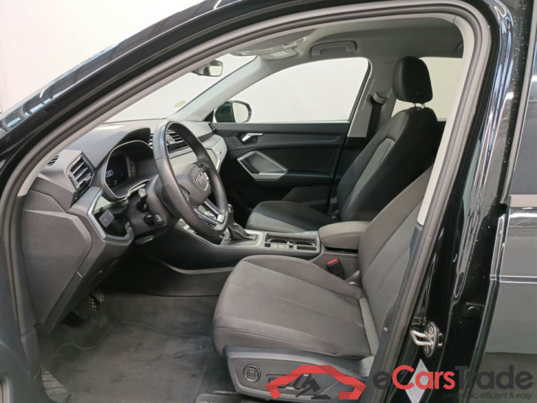Audi Q3 35 TDI S Tronic Bus. Ed. Attraction 5d #3