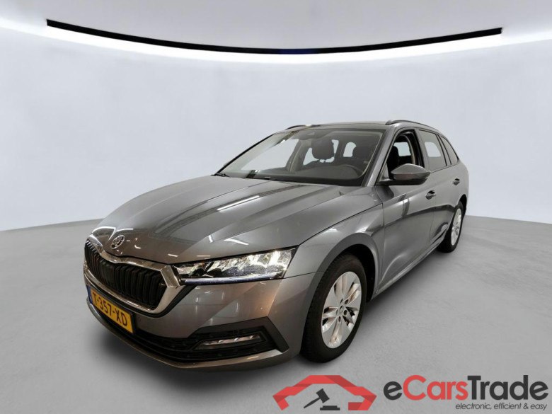 SKODA Octavia Combi 81 kW #1
