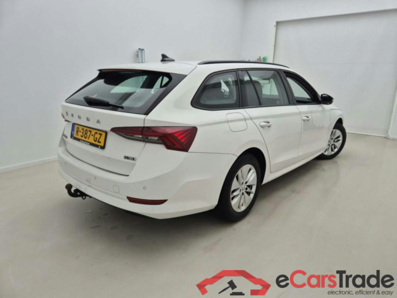 SKODA Octavia Combi 1.0 TSI Bns Ambition #2