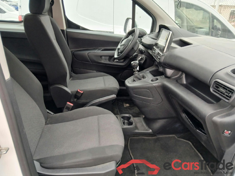 PEUGEOT Rifter / 2018 / 4P / combi Active Standard BlueHDi 73kW (IND) (CX2) #6