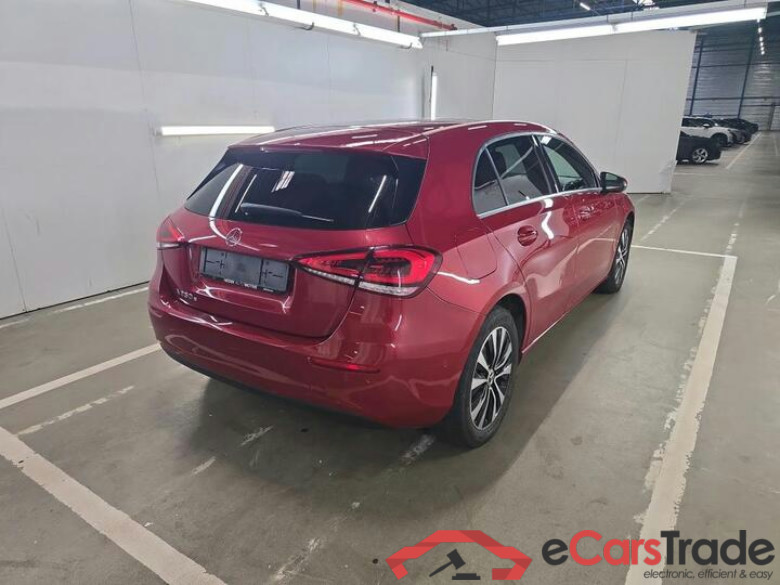 Mercedes A-Klasse A-Klasse A 250 e Business Solution (PHEV) 160kW/218pk  5D/P Auto-8 #4