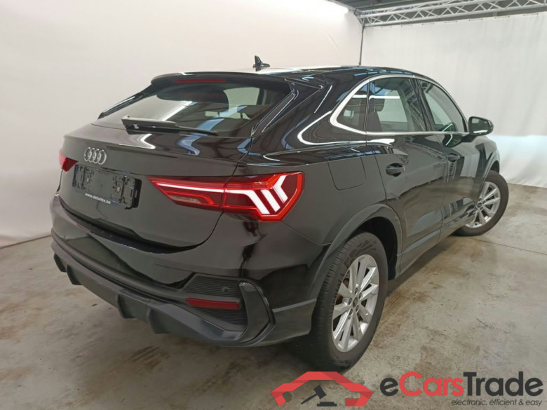 Audi Q3 Sportback 45 TFSI e S tronic 5d #2