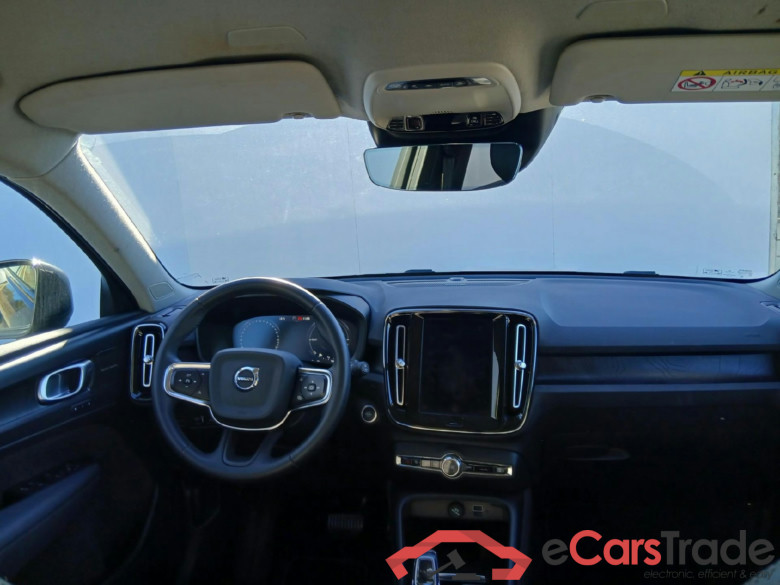 VOLVO XC40 / 2021 / 5P / todoterreno 1.5 T4 Recharge PHEV Plus Dark Auto #3