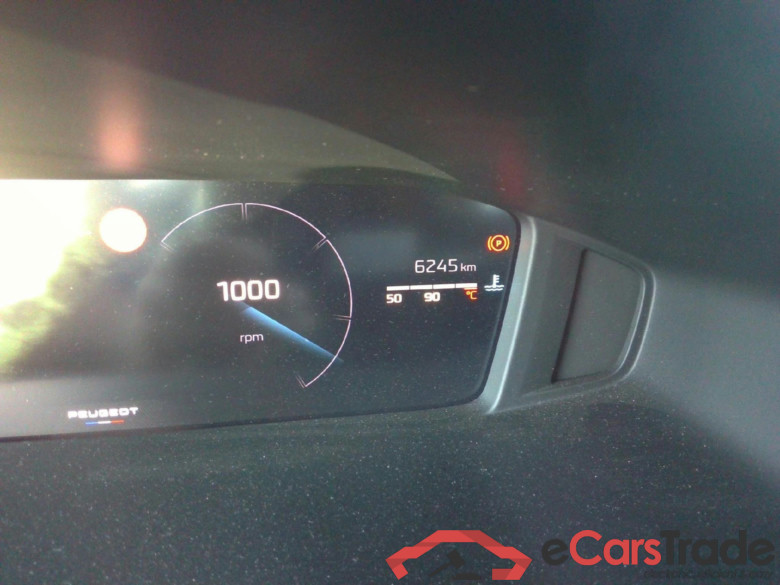 Peugeot 2008 Allure 1.2 100 S&S BVM6 #6