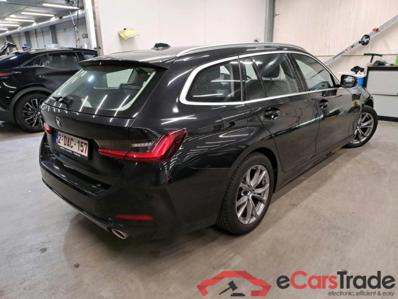 BMW - BMW 3 TOURING 316dA 122PK With Climatic & Navigation & Heated Sport Seats #2