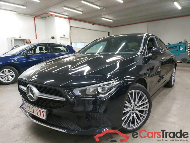 MERCEDES - MER CLA 250 e 218PK DCT Luxury Line & Pack Premium  * HYBRID *