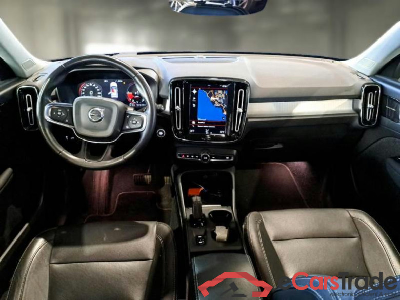 VOLVO XC40 / 2017 / 5P / SUV T5 PLUG-IN HYBRID AUTO RECH INSCRIP EXPR #3