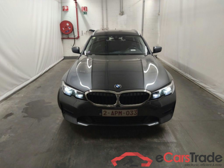 BMW 3 Reeks Touring 318dA (100 kW) 5d