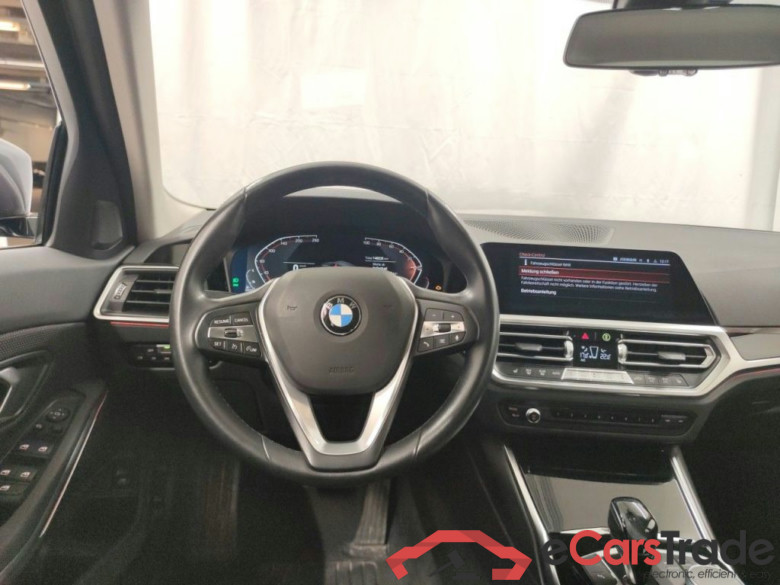 BMW 3 Reeks Touring 318dA (100 kW) 5d #6