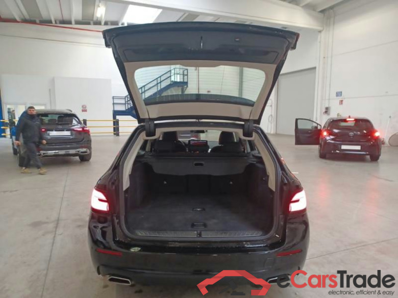 BMW SERIE 5 / 2020 / 5P / STATION WAGON 520D AUT BUSINESS MH48V TOURING #4