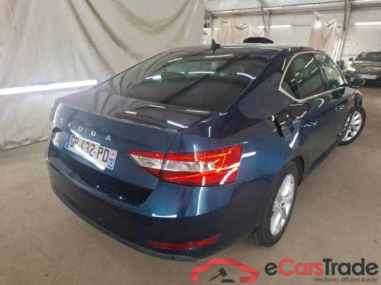 Superb Berline Style 2.0 TDI 150CV BVA7 E6d #3