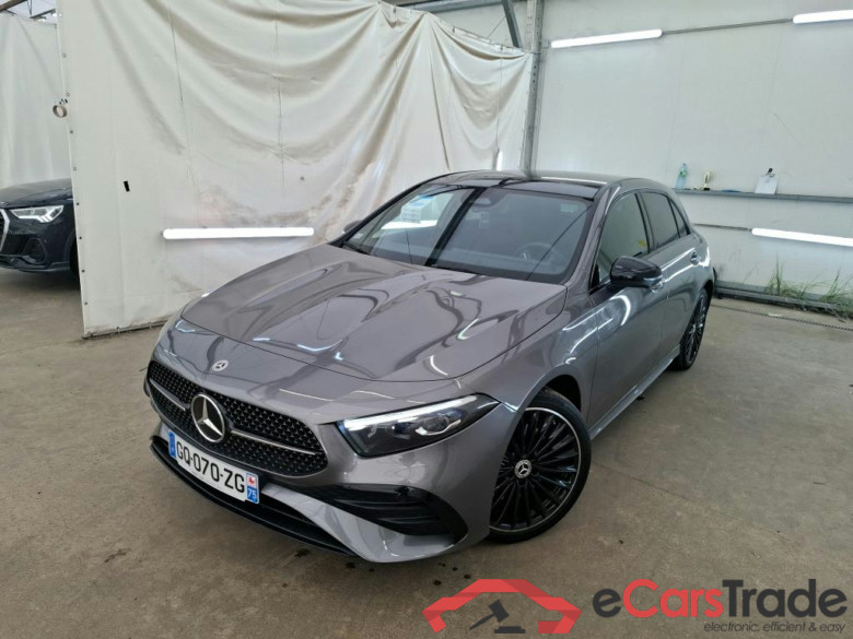 MERCEDES-BENZ Classe A Compact / 2022 / 5P / Berline A 250 e AMG Line 8G-DCT #2